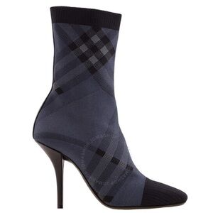 authentic Burberry dolman, booties in grey size 39.5